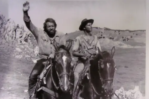 La Tv Onora Bud Spencer, Eroe Degli Spaghetti Western del '70, su Canale 5 ed Iris