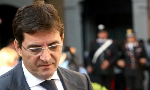 Nicola Cosentino condannato per corruzione: favori a secondino in cambio di benefici in carcere
