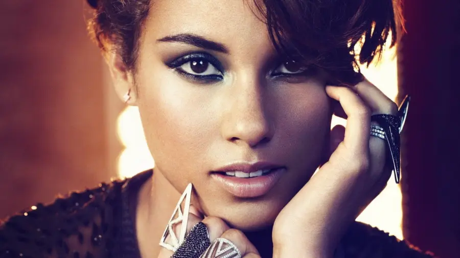 Alicia Keys vieta smartphone ai concerti: distraggono