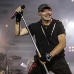 Vasco Rossi come Gandhi: 