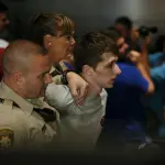 Cerca di rubare pistola a poliziotto per uccidere Donald Trump: ragazzo autistico arrestato a Las Vegas