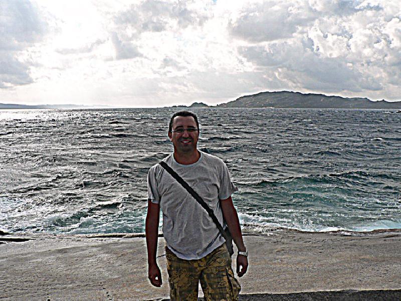 Vedova vittima crollo torre piloti Genova ha adottato bimba: primo caso in Italia