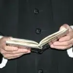 Prete brindisino arrestato per abusi su minorenne