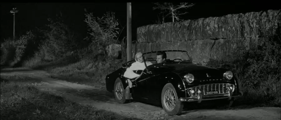 Acquista auto d'epoca e scopre che è quella de "La Dolce Vita" di Fellini