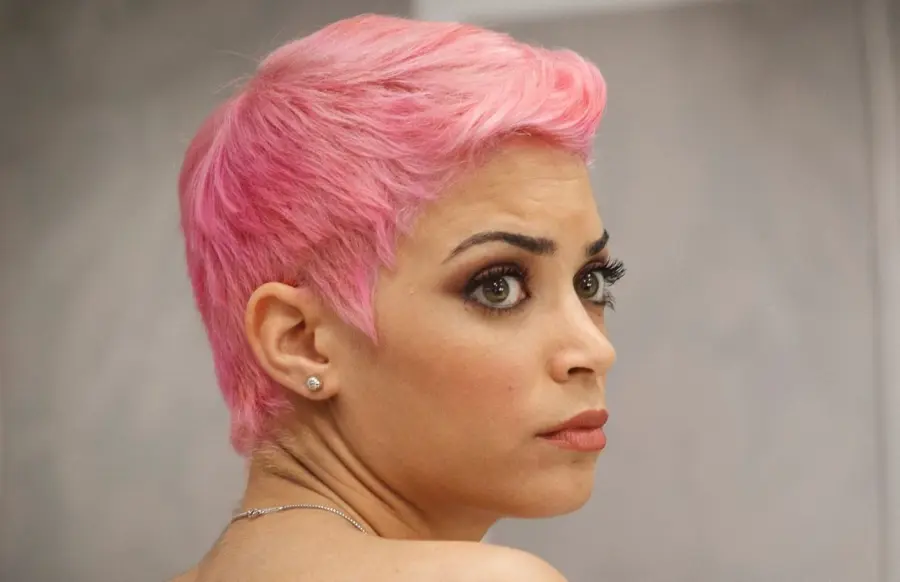 Elodie e Sergio dominano classifica dischi più venduti: Amici continua a 'sfornare' talenti