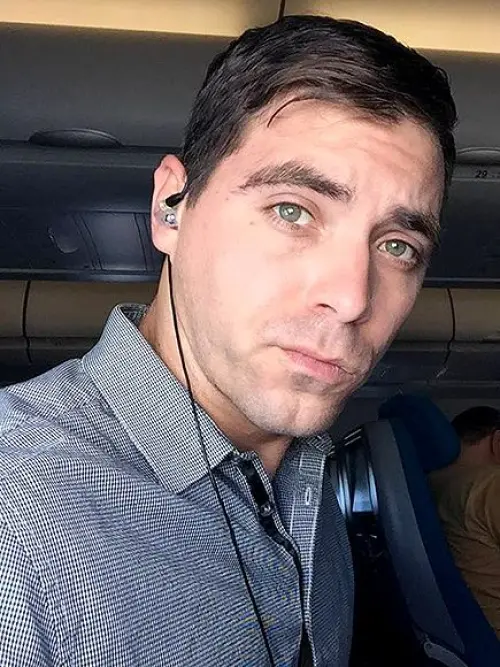 Edward Sotomayor è morto per salvare il fidanzato nella terribile strage di Orlando