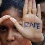 India, minore stuprata e uccisa: poliziotti non indagano dopo denuncia