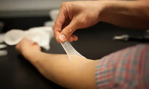 Rughe addio con pellicola che non fa invecchiare