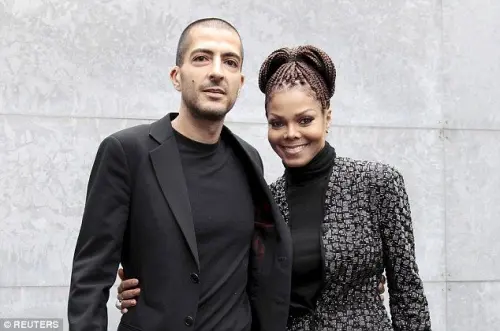Janet Jackson incinta a 50 anni: Unbreakable Tour sospeso per gravidanza