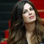 Vanessa Incontrada vittima incidente stradale: auto distrutta