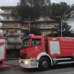 Attico Pino Daniele va a fuoco: pompieri a Piazza Mazzini