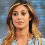 Belen testimonial Guess negli Usa: De Martino accudisce Santiago a Milano