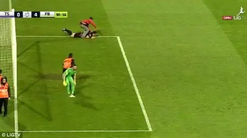 Calcio turco: arbitro aggredito da tifoso Trabzonspor