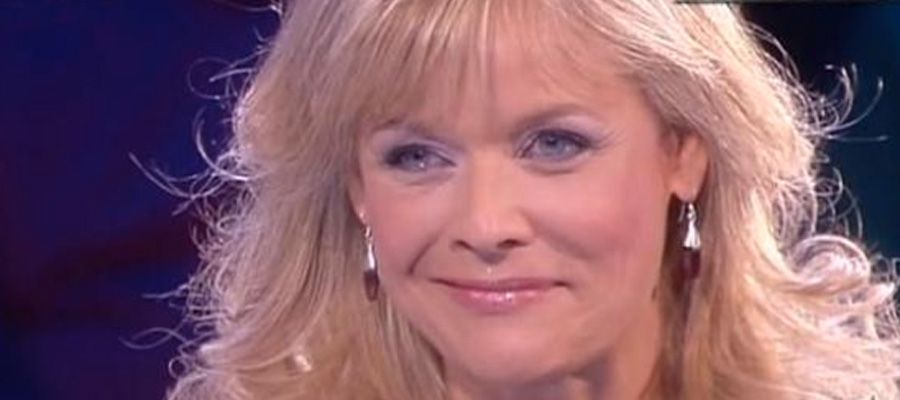 L'ultima Intervista di Karina Huff a Domenica Live nel 2013, una lunga lotta contro il cancro