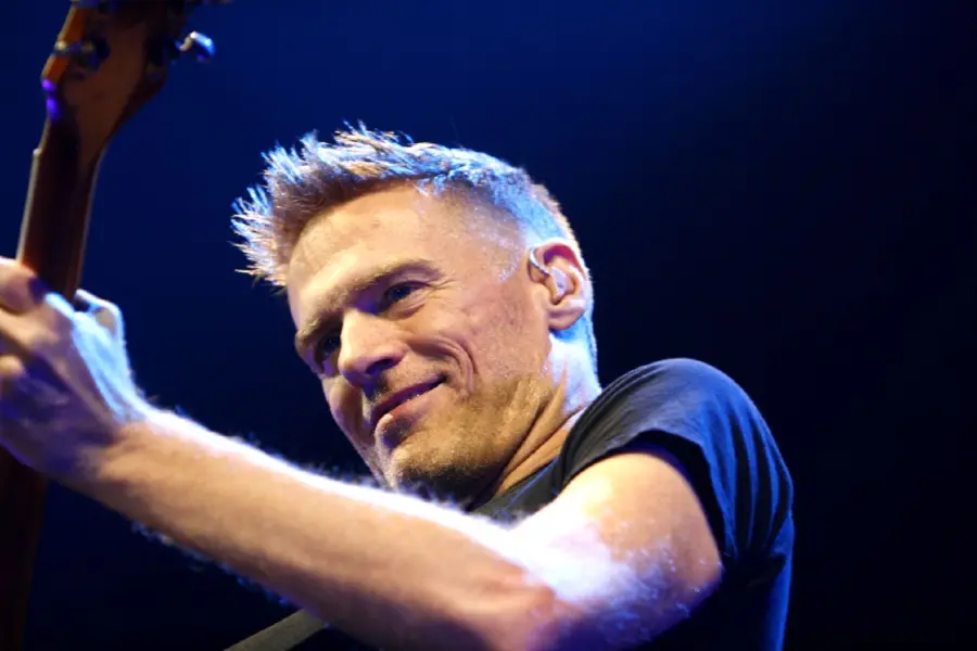 Brian Adams sostiene gay e comunità LGBT: concerto annullato in Mississippi