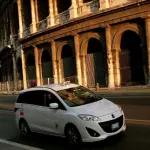 45 euro per corsa dal Colosseo a Piazza di Spagna: tassista denunciato