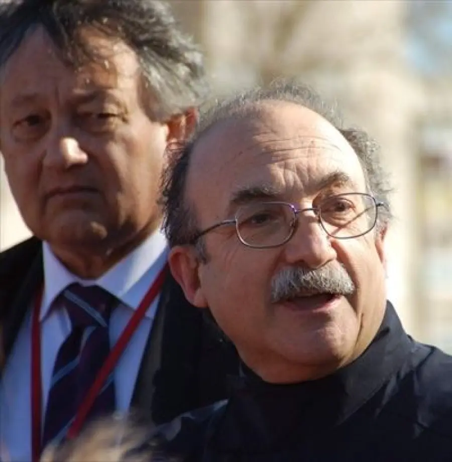 Taranto, sindaco salva migrante affetta da idrocefalia acuta