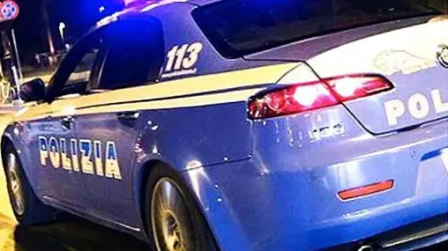 Napoli, festeggia 18 anni per strada: accoltellato