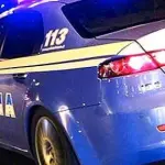 Napoli, festeggia 18 anni per strada: accoltellato