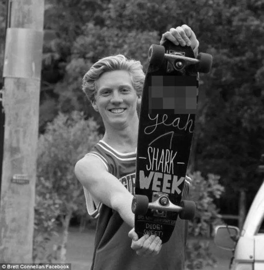 Australia, squalo attacca Brett Connellan a Bombo Beach