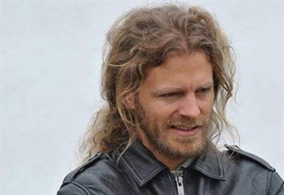 Urinò su cespuglio: prof Stefano Rho torna ad insegnare dopo licenziamento