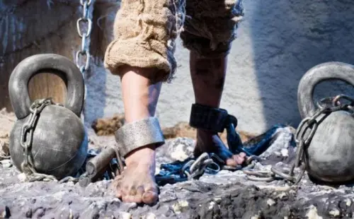 Indonesia: pasung viola diritti umani, malati incatenati e torturati