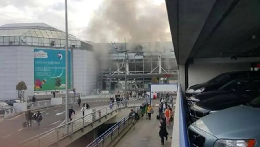 #PrayForBelgium, la solidarietà alle vittime di Bruxelles corre sul filo dei Social