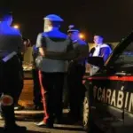 Firenze, Entra in Circolo Campi Bisenzio e Spara a Ventenne