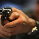 Pavia, 76enne Uccide Figlio e Chiama Carabinieri: Lite Finita in Tragedia