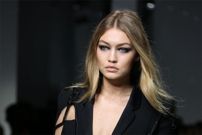 Gigi Hadid: Seno al Vento alla Milano Fashion Week