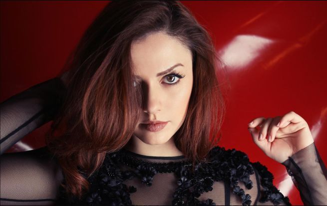 Annalisa Scarrone Il Diluvio Universale, Significato del Testo e Video!