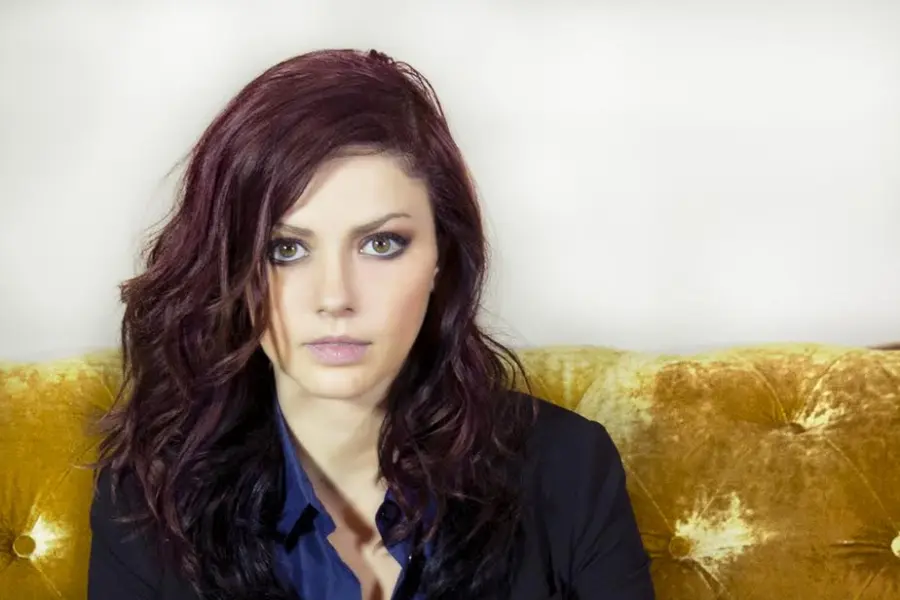 Annalisa Scarrone Prima su Spotify con "Il Diluvio Universale"