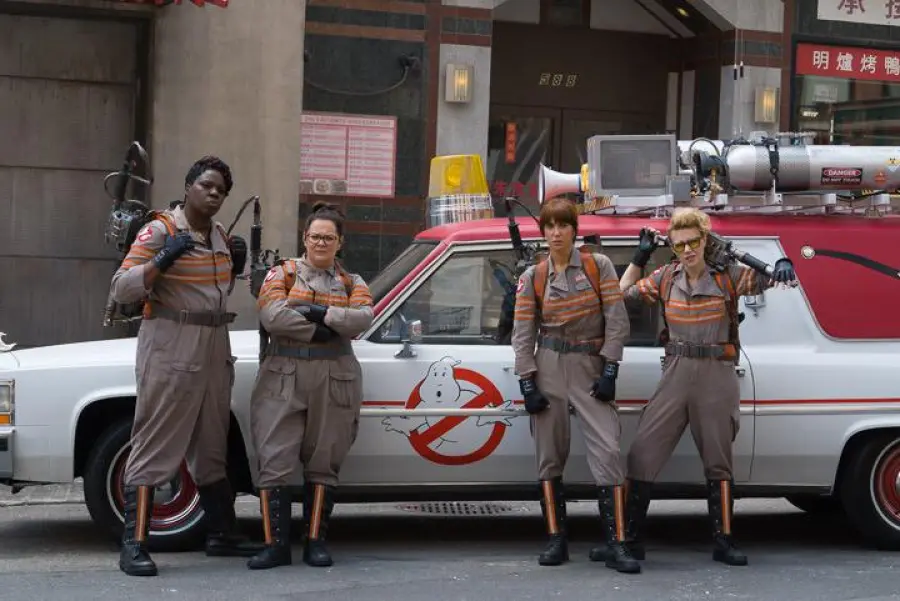 Ghostbusters 2016 nei Cinema a Luglio: Acchiappafantasmi Donne, Chris Hemsworth Segretario