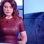 Tg2, Manuela Moreno con Abito Attillato Suscita Ironia Web