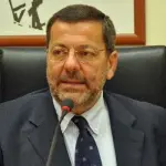 Sindaco di Brindisi Arrestato per Corruzione e Abuso D'ufficio: Inchiesta Gestione Rifiuti