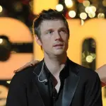 Nick Carter arrestato e rilasciato su cauzione: scuse su Twitter