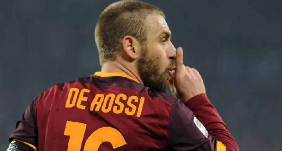 De Rossi offende Mandzukic in campo: 