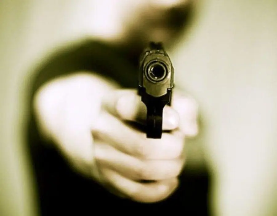 Ariano Irpino, marito geloso uccide amante moglie