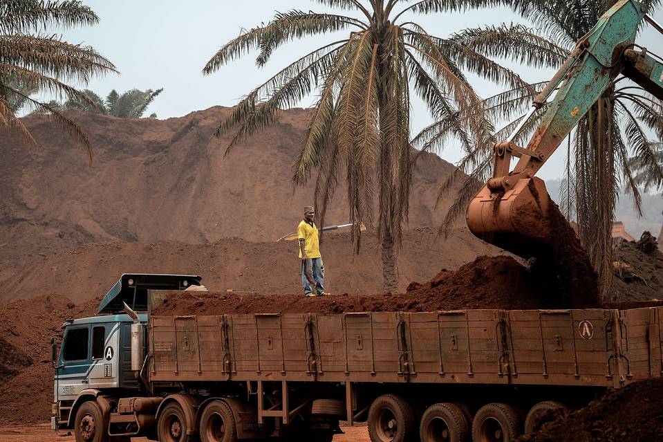 Malesia come Marte per bauxite: stop estrazione minerale