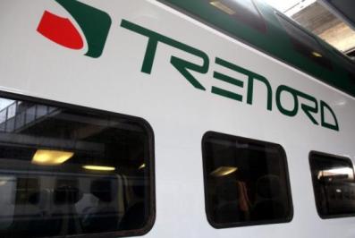Garlasco: 15enne intrappolata in porta treno e trascinata