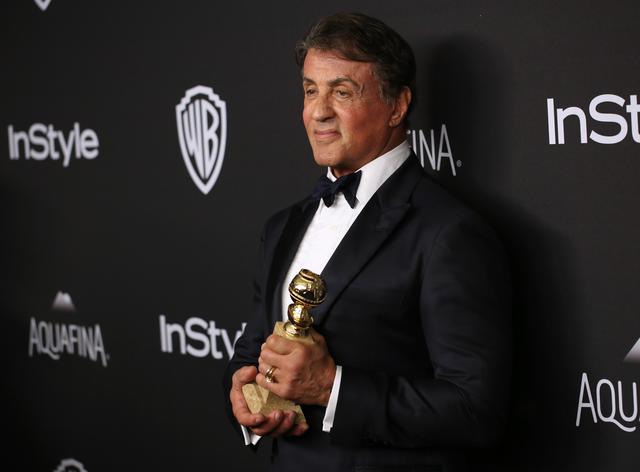 Sylvester Stallone vince Golden Globe grazie a Rocky: premio come miglior attore non protagonista