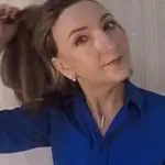 Chemioterapia: giornalista BBC 2 si toglie parrucca in diretta e rivela malattia