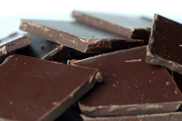 Cioccolato fondente contro la depressione e il tumore al pancreas