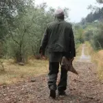 Salerno, battuta di caccia fatale: 12enne colpito al petto