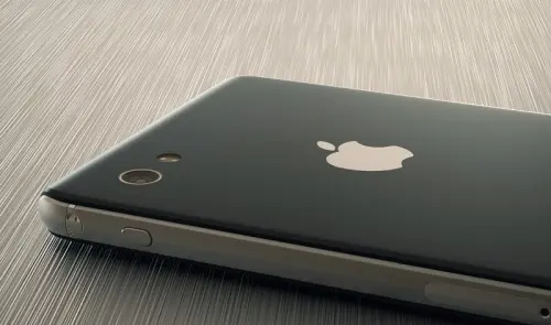 Apple iPhone 7: fotocamera potente e display curvo?
