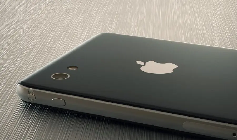 Apple iPhone 7: fotocamera potente e display curvo?