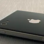 Apple iPhone 7: fotocamera potente e display curvo?