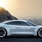 Porsche Mission E: sportiva ed elettrica, autonomia di 500 km