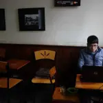 Cina: scappa di casa, ritrovata in internet cafè dopo 10 anni