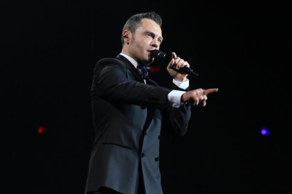 Tiziano Ferro: 1.000 Fan non si Presentano al Palalottomatica, Domenica Pienone